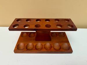 lot 32 image: Vintage Wood Pipe Stand