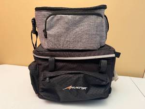 lot 90 image: Avenir Bike Rack Bag and Cooler