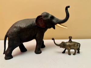 lot 58 image: Set of Metal Elephant Figurines.