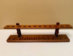 lot 31 image: Vintage Wooden Pipe Stand