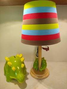 lot 104 image: Kids Dinosaur Lamp & Piggy Bank