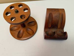 lot 36 image: Small Wooden Pipe Holders