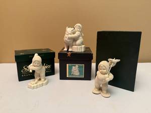 lot 61 image: Set of Department 56 Snowbabies