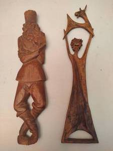 lot 147 image: Two Wood Carvings