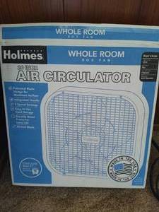 lot 168 image: Holmes 20 Box Fan New in Box