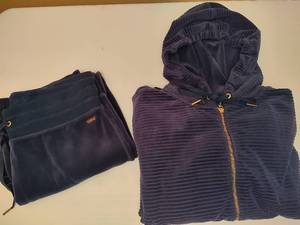 lot 194 image: Calvin Klein Hoodie & Capri Comfy Outfit