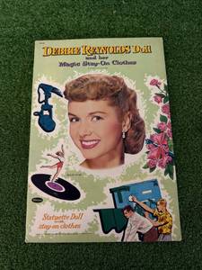 lot 4 image: Debbie Reynolds Statuette Doll with Stay-On Clothes