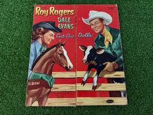lot 11 image: Roy Rogers & Dale Evans Cut-Out Dolls