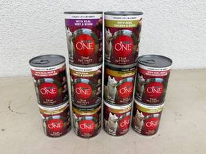 lot 27 image: Purnia One Canned Dog Food