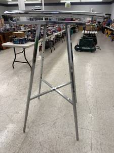 lot 169 image: 36 Clothing Rack
