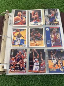 lot 171 image: Basketball Card Binder