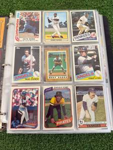 lot 179 image: Baseball Binder