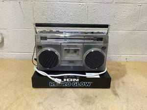 lot 414 image: ION Retro Glow Bluetooth Boombox