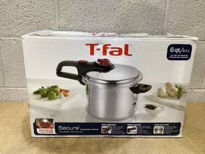lot 430 image: T-fal P2614634 Secure Aluminum Initiatives 12-PSI Pressure Cooker Cookware