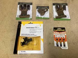 lot 445 image: LOT OF Miscellaneous Hunting and Outdoor Gear