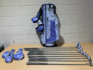 lot 6 image: Top Flite Womens XL 13-Piece Complete Set