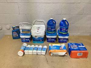 lot 479 image: LOT OF Pool Care Items