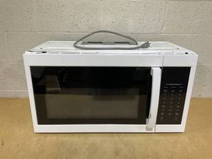 lot 253 image: Vissani Microwave 1.7 Cubic Ft
