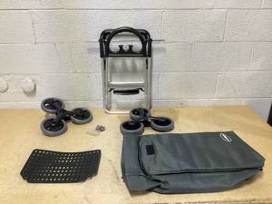 lot 483 image: Costway 2-in-1 Portable Shopping Cart with Removable Bag and Cozy Handle