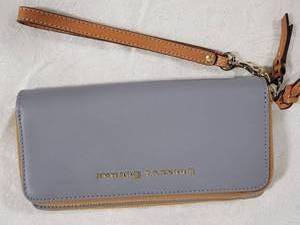 lot 21 image: Dooney & Bourke Gray Leather Wristlet Wallet Purse