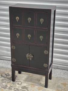 lot 14 image: Pier 1 Chinoisiere Drawer Cabinet - Black