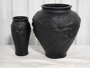 lot 123 image: Tiffin Style Black Floral Vase Pair