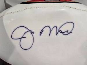 lot 18 image: AUTOGRAPH JOE MONTANA Pro Football Hall of Fame - San Francisco 49ers
