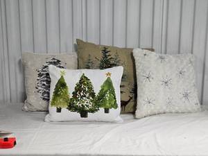 lot 80 image: Tranquil Christmas Accent Pillow Collection  - (4)
