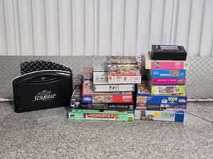 lot 78 image: Classic Puzzle & Game Night Collection