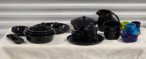 lot 77 image: Fiesta Dining  Table Ware Set