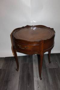 lot 12 image: Vintage Wood Accent Table with Drawer