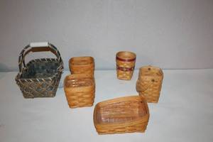 lot 79 image: Collection of 6 Woven Baskets Assorted Styles and Sizes