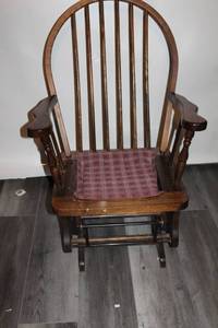 lot 84 image: Wooden Windsor-Style Glider Rocking Chair with Cushion