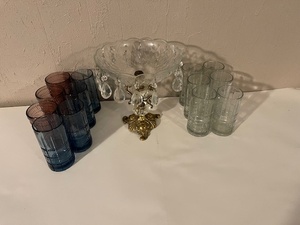 lot 102 image: Crystal Compote Dish with Brass Base and 10 Textured Glass Tumblers