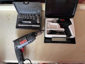 lot 147 image: Skil 38in Corded Electric Drill, Socket Set, and Weller Soldering Gun Kit