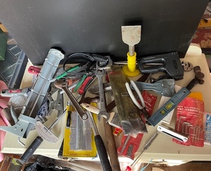 lot 150 image: Collection of Assorted Hand Tools and Accessories