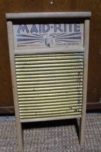 lot 162 image: Vintage Maid-Rite Columbus Washboard with Metal Ribs