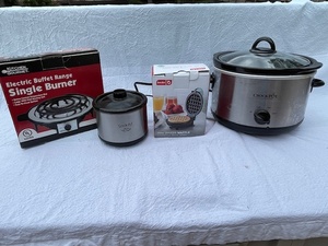 lot 85 image: Kitchen Appliance Lot Electric Single Burner, Crock-Pot Slow Cooker, Little Dipper Warmer, Dash Mini Waffle Maker