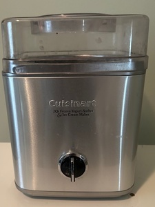 lot A-118 image: Cuisinart 2 Qt Frozen Yogurt, Sorbet & Ice Cream Maker