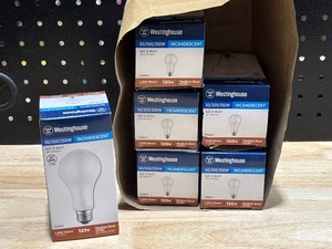 lot 11 image: 3 Way 50200250 Watt Standard Base Light Bulbs