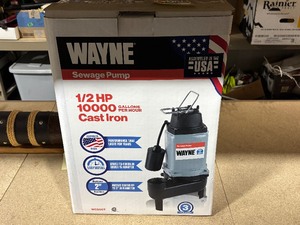 lot 12 image: Wayne 12 HP Sewage Pump (New)