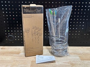 lot 30 image: Pampered Chef Outdoor Party Sticks