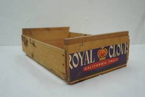 lot 92 image: vintage wood fruit crate
