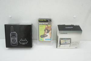 lot 133 image: Garmin, Dog Muzzle, Vibrator Collar (not shock collar)