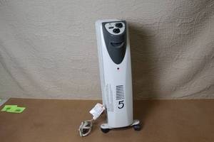 lot 19 image: Dayton Oil Filled Heater Model 1VNX2A with Adjustable Thermostat