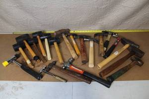 lot 66 image: Collection of 22 Assorted Hammers and Mallets