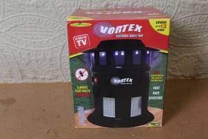 lot 90 image: Vortex Electronic Insect Trap with LED Lights and Vacuum Fan