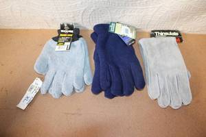 lot 123 image: Set of 3 Pairs Thermal Insulated Work Gloves, Assorted Styles and Sizes