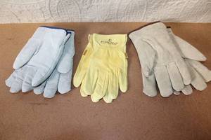 lot 128 image: Set of 3 Pairs Leather Work Gloves Assorted Styles