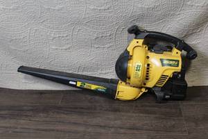 lot 146 image: Yard-Man YM320BV 31cc Gas Leaf Blower Vacuum